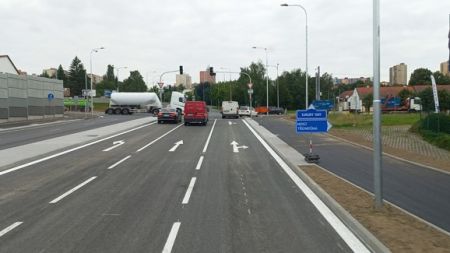 Křižovatky v Plzni na Lochotíně budou řídit nejmodernější technologie, umělá inteligence pozná i počet lidí na přechodu